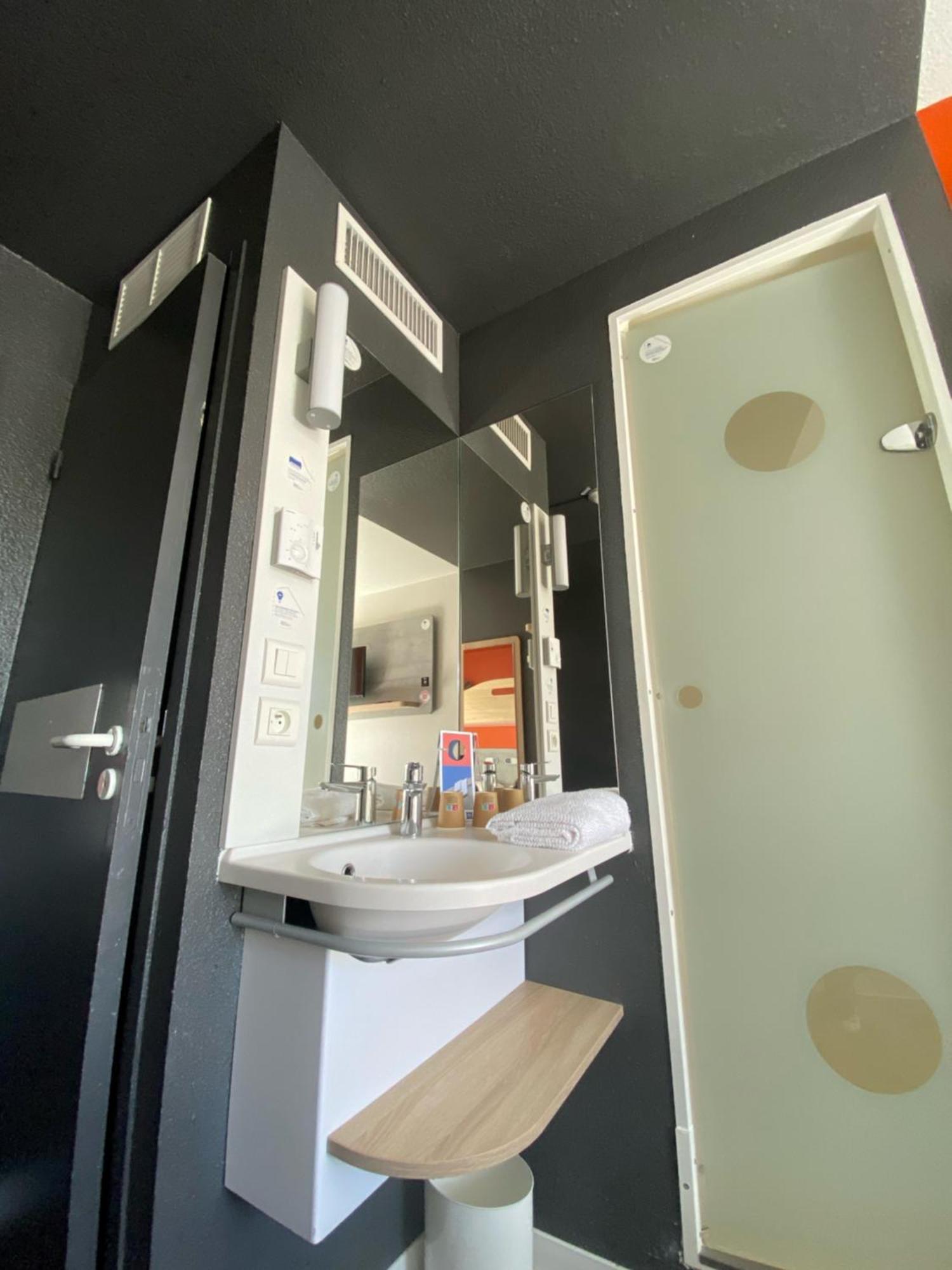 Ibis Budget Perpignan Sud Esterno foto