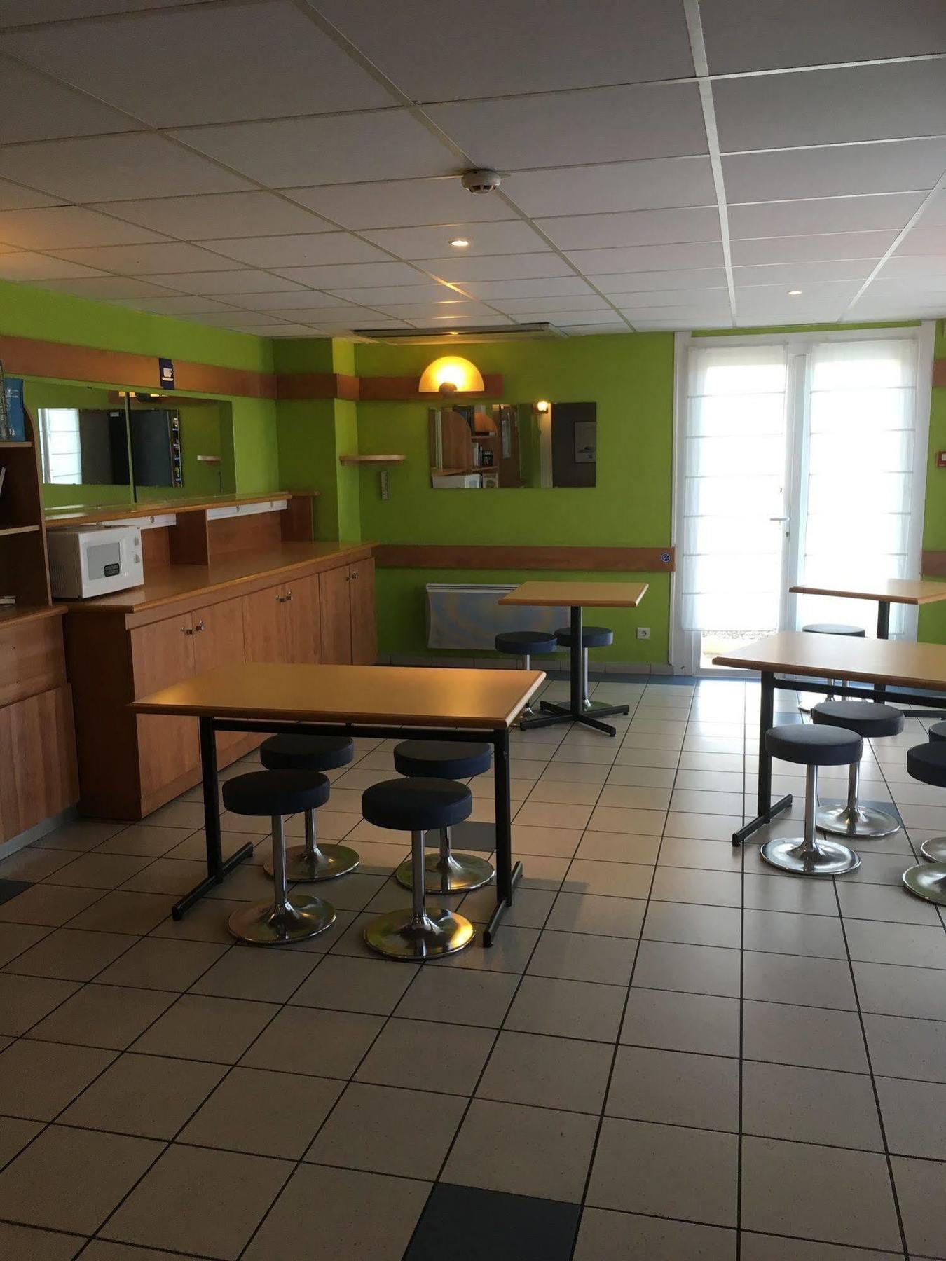 Ibis Budget Perpignan Sud Esterno foto